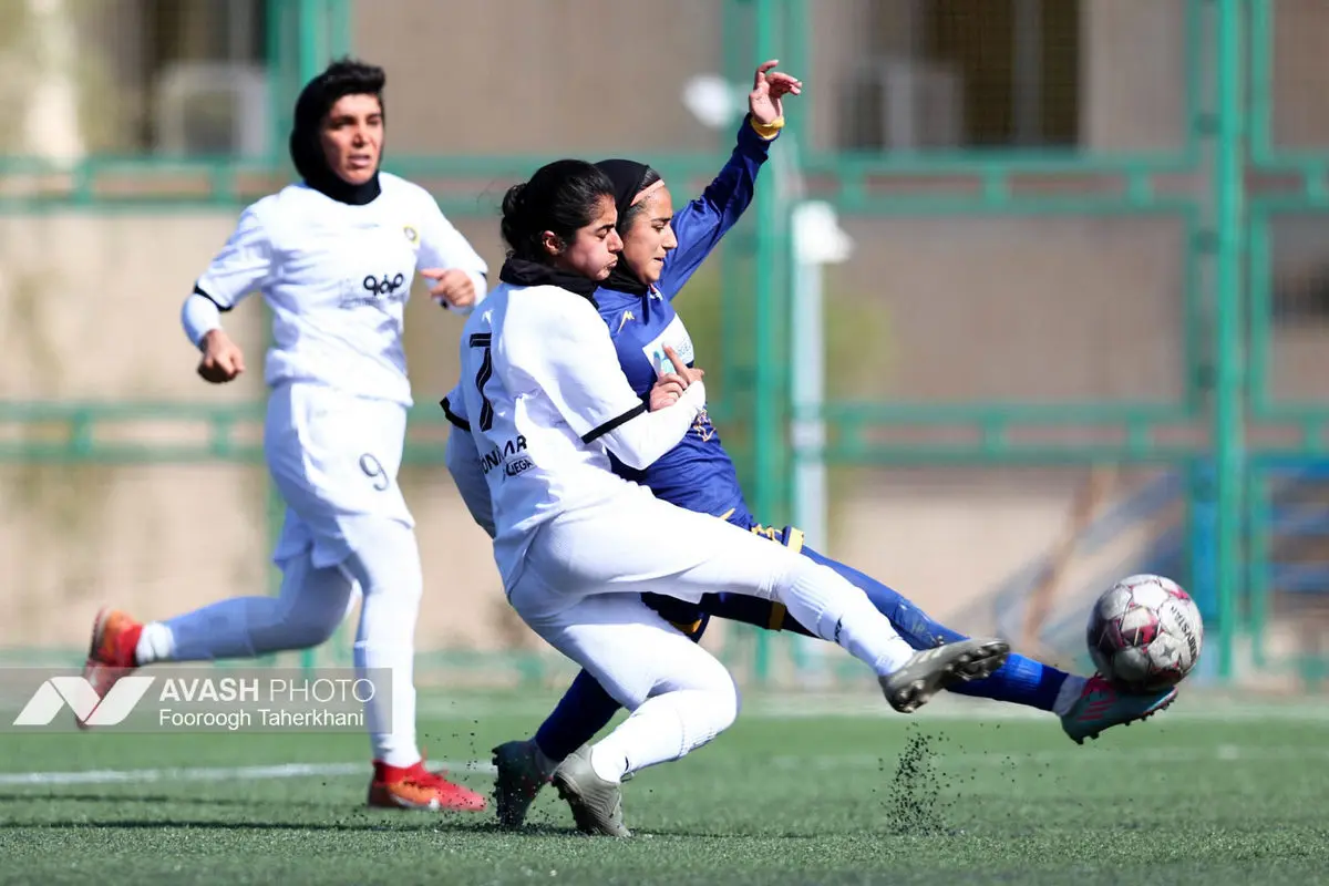 دیدار تیم های خاتون بم و سپاهان اصفهان