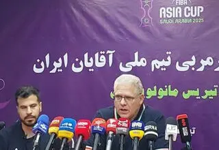مانولوپولوس: هیچ‌کس برای من بزرگتر از تیم ملی بسکتبال ایران نیست