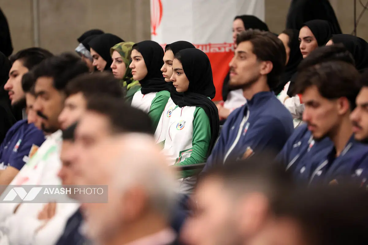 دیدار قهرمانان و مدال‌آوران ورزشی و المپیادهای علمی جهانی با رهبر انقلاب