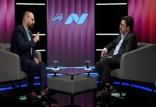 تلویزیون رقیب و کنترل گر شبکه نمایش خانگی است/ نهادها با هنرمندان، سلیقه‌ای و از بالا به پایین برخورد می‌کنند/ شرایط امروز به وقایع 1320 قابل تعمیم است