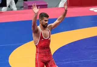صعود کشتی‌گیر ایران به فینال وزن ۷۴ کیلوگرم