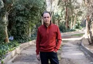 در سوگ مردی که صدای تاریخ بود 