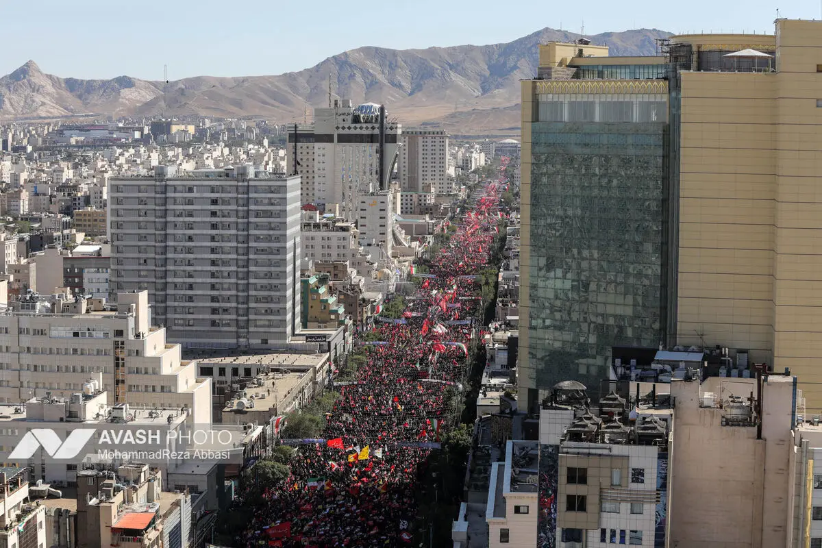 مراسم تشییع پیکر مطهر رهبر شهید انقلاب - مشهد