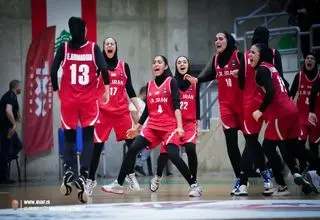 قهرمانی دختران بسکتبالیست ایران با کامبک رویایی
