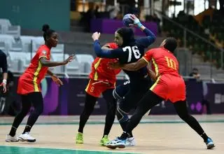 صعود تیم هندبال بانوان ایران به مرحله نیمه ‌نهایی