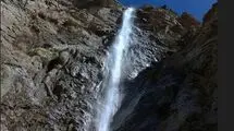 آبشار سرنکوه؛ گوهری پنهان در دل کوهستان‌های جنوبی کرمان