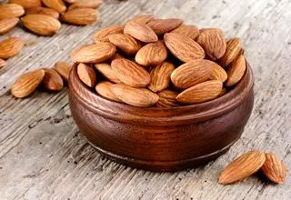 بادام خام بهتر است یا بو داده؟