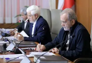 پزشکیان: اولین محموله پنل‌های خورشیدی در راه است
