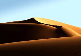 لحظه ترسناک چپ کردن خودروی آفرود در کویر مرنجاب