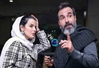 خنده سوجان و جاوید دور از چشم بزرگترهای فامیل