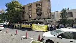 اعتراض اپراتورهای پست‌های فشار قوی برق سراسر کشور مقابل سازمان اداری استخدامی