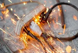 فوت ۱۴۴ نفر در ۳ ماه بر اثر برق گرفتگی