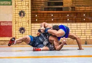 پیروزی بانک شهر مقابل جوانان ستارگان ساری در مرحله برگشت لیگ کشتی آزاد