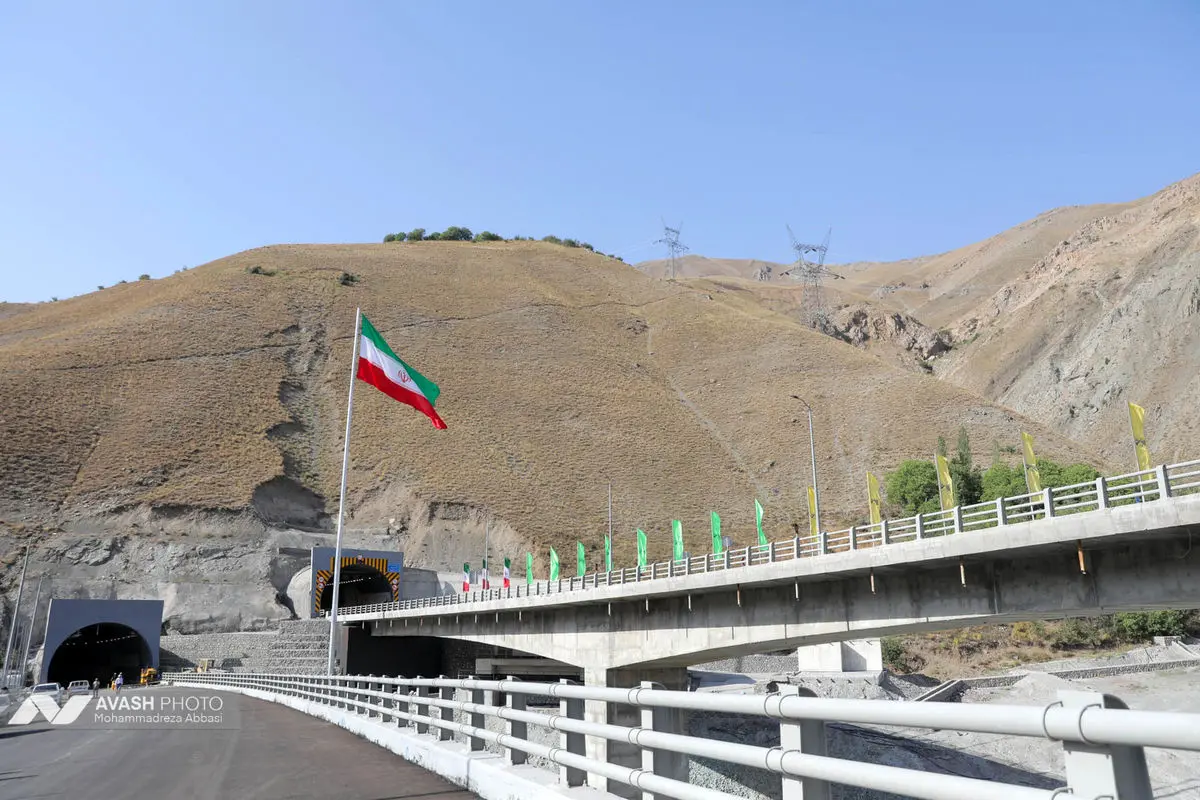 بازدید رئیس بنیاد مستضعفان از باند شرقی فاز 2 آزادراه تهران شمال