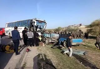  افزایش تعداد فوتی‌های تصادف اتوبوس در محور شوشتر دزفول به ۶ نفر