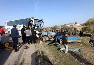  افزایش تعداد فوتی‌های تصادف اتوبوس در محور شوشتر دزفول به ۶ نفر