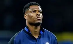 اینتر گرفتار شد؛ غیبت ۲ تا ۳ ماهه دنزل دومفریز به دلیل جراحی مچ پا