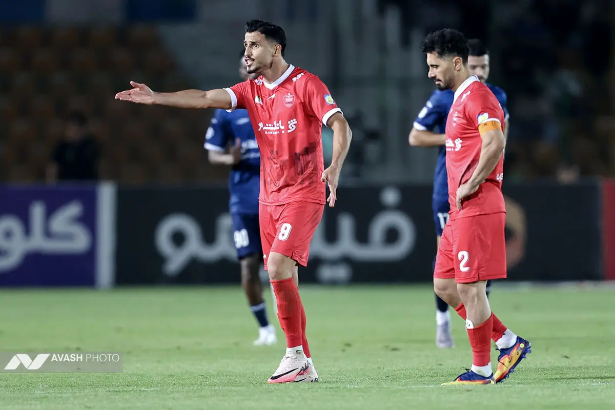 لیگ برتر فوتبال - پرسپولیس و گل‌گهر