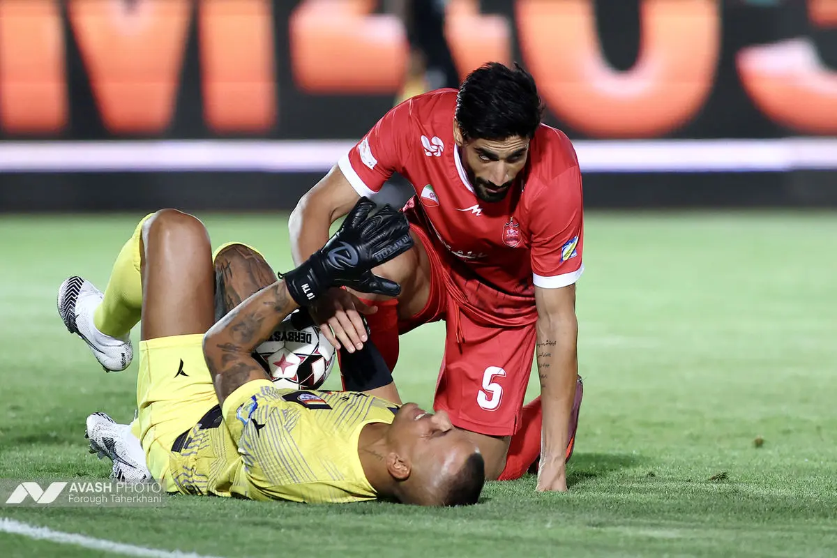 لیگ برتر فوتبال - پرسپولیس و فولاد