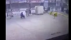 فیلم از لحظه انفجار در مقر نظامی پیشاور پاکستان