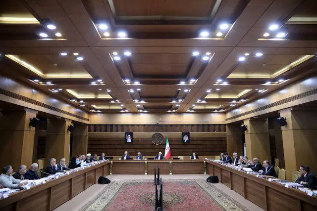 دولت جلسه فوق‌العاده برگزار کرد؛ پزشکیان نیست