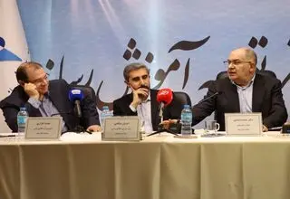 انتقاد دبیر شورای اطلاع‌رسانی دولت سیزدهم از صداوسیما/ گلزاری: سال به سال رسانه‌ها را ضعیف کردیم بعد دنبال مرجعیت رسانه هستیم