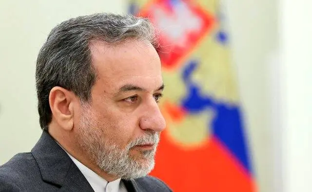 نماینده مجلس: وزیر خارجه مقتدر است، تضعیفش نکنید