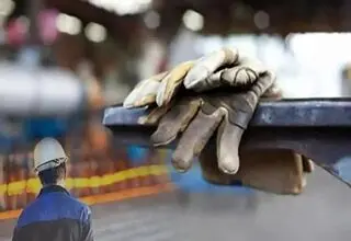 نفس بنده آمده کارگران در میدان جنگ؛ مساله مرخصی اجباری یا نقض قانون کار؟