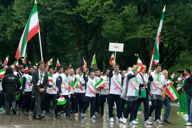 نصف کاروان ورزش کارگری از سفر بازماند
