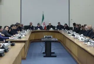 تأکید عارف بر هماهنگی ملی برای تشییع هرچه باشکوه‌تر رهبر شهید