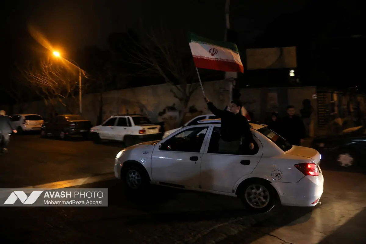 هفتمین شب تجمع مردم تهران در سوگ رهبر شهید