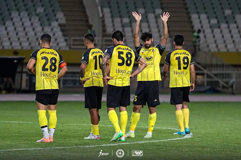 زمان دیدارهای استقلال-سپاهان و تراکتور-ملوان مشخص شد