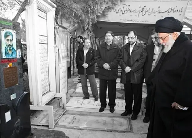 نسبت میان دو شهید؛ آیت‌الله خامنه‌ای و آوینی از روزهای جنگ تا پیوند فرهنگی ماندگار/ پیام حضور در تشییع سیدمرتضی چه بود؟ + فیلم و عکس