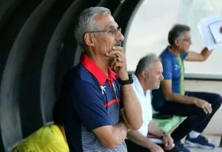 مسگر ساروی: هر سال با لطف خدا و پیغمبر سقوط نمی‌کنیم/ سقوط نساجی برای مالک و مدیرانش اهمیت ندارد