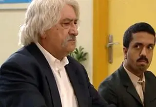  بازیگر سریال ستایش روی دیوار چین نماز می خواند+ویدیو