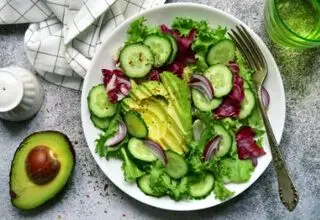 طرز تهیه 12 سالاد تابستانی که جای ناهار را هم می‌گیرند