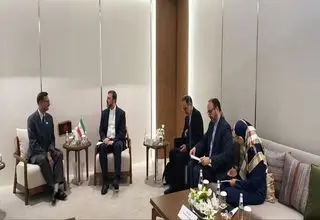 غریب‌آبادی با سرپرست وزارت امور خارجه بنگلادش دیدار کرد