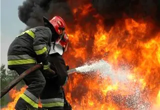 جان باختن 2 نفر در آتش سوزی مهیب سوله مواد پلیمری ساوجبلاغ 