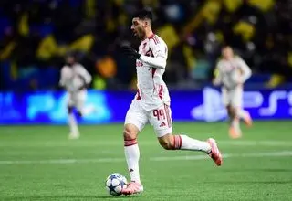 نبرد طارمی و یارمچوک برای رسیدن به ترکیب اصلی المپیاکوس