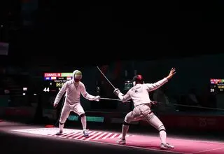 پیروزی تیم شمشیربازی اپه مردان ایران