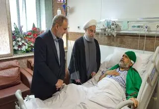 عیادت حسن روحانی از علوی 