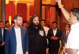 هدیه لوکس میلیاردر هندی به لیونل مسی