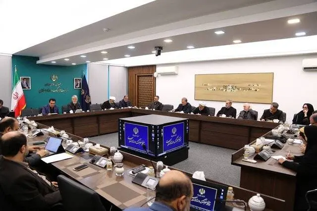 فضایی خاکستری بر زندگی مردم سنگینی میکند