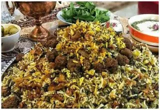 طرز تهیه قنبیدپلو قم با کلم قمری و گوشت قلقلی