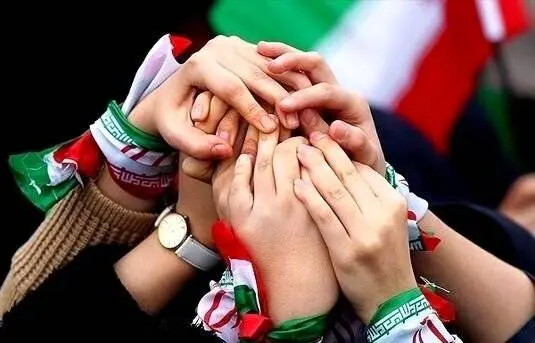 نقش نویسندگان در مقابله با جنگ رسانهای چیست؟