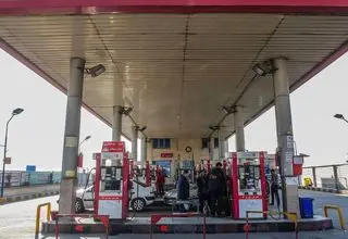 جایگزینی کارت سوخت با کارت بانکی پیچیدگی‌هایی دارد