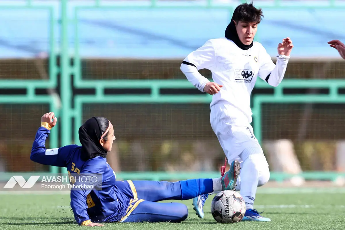 دیدار تیم های خاتون بم و سپاهان اصفهان