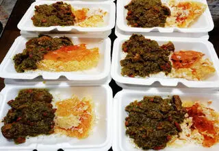 طرز تهیه قورمه‌سبزی نذری برای ۱۰۰ نفر