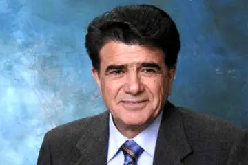 شجریان، پیرنیاکان و عندلیبی کنار دیوار برلین + عکس