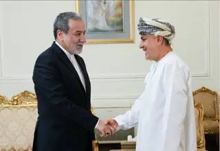  سفیران عمان و امارات با عراقچی خداحافظی کردند